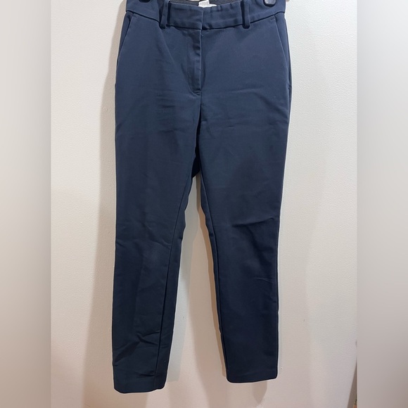 H&M Navy Pants with Stetch Fabric - Picture 1 of 3